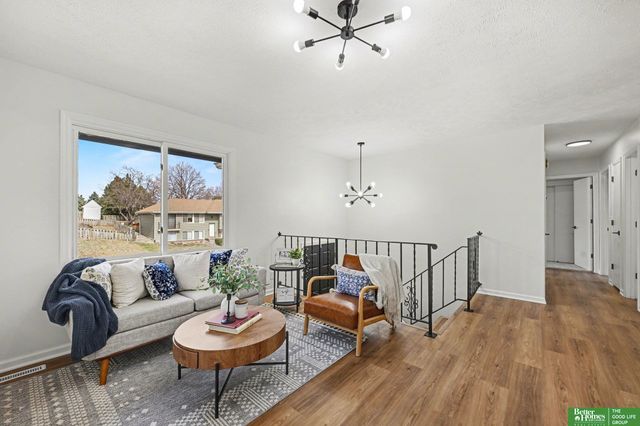 13711 Edna Street, La Vista, NE 68138