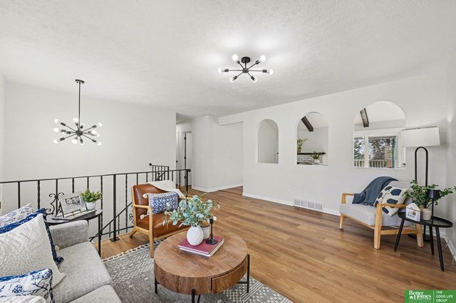 13711 Edna Street, La Vista, NE 68138