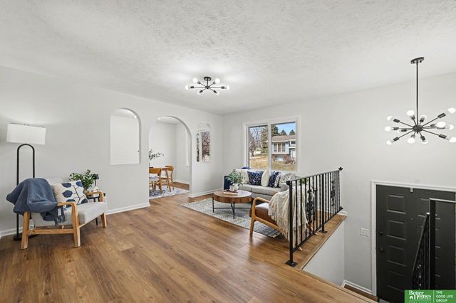 13711 Edna Street, La Vista, NE 68138