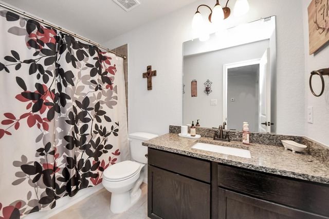 15291 Arrowhead Loop W, Willis, TX 77378