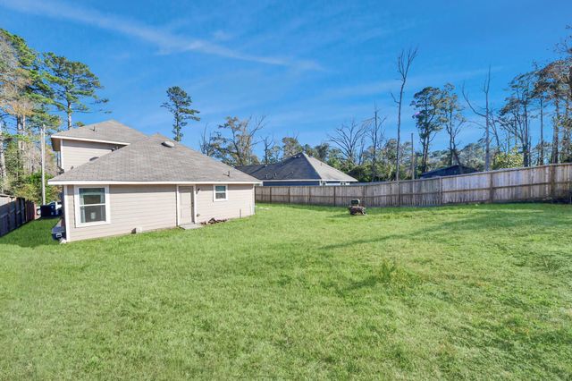 15291 Arrowhead Loop W, Willis, TX 77378