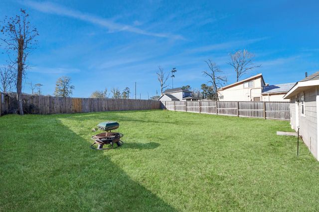 15291 Arrowhead Loop W, Willis, TX 77378