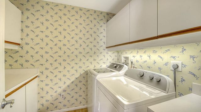 1922 HARBOURSIDE DRIVE 1104, Longboat Key, FL 34228