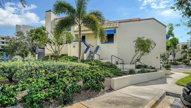 1922 HARBOURSIDE DRIVE 1104, Longboat Key, FL 34228