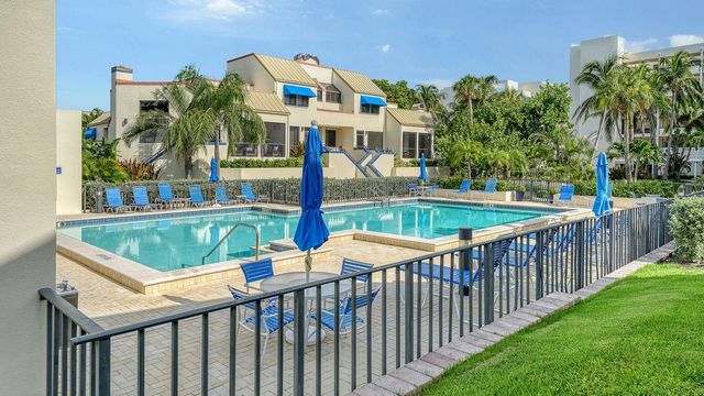 1922 HARBOURSIDE DRIVE 1104, Longboat Key, FL 34228