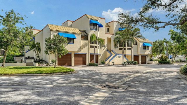 1922 HARBOURSIDE DRIVE 1104, Longboat Key, FL 34228