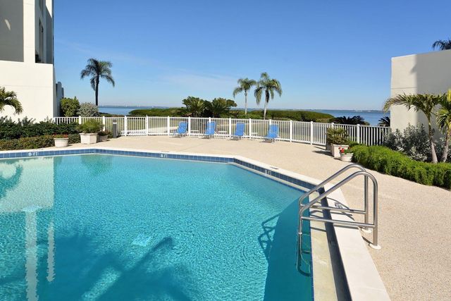 1922 HARBOURSIDE DRIVE 1104, Longboat Key, FL 34228