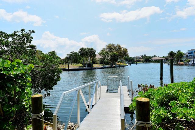 1922 HARBOURSIDE DRIVE 1104, Longboat Key, FL 34228