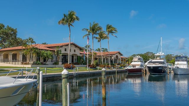 1922 HARBOURSIDE DRIVE 1104, Longboat Key, FL 34228