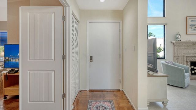 1922 HARBOURSIDE DRIVE 1104, Longboat Key, FL 34228