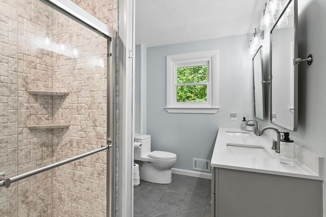 6 Folly Ln, Westborough, MA 01581