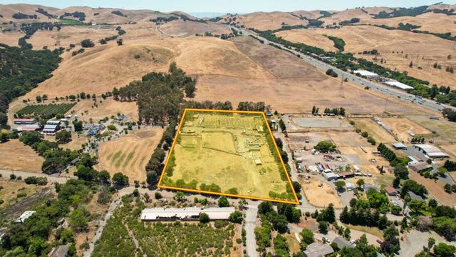 3313 Andrade Road, Sunol, CA 94586