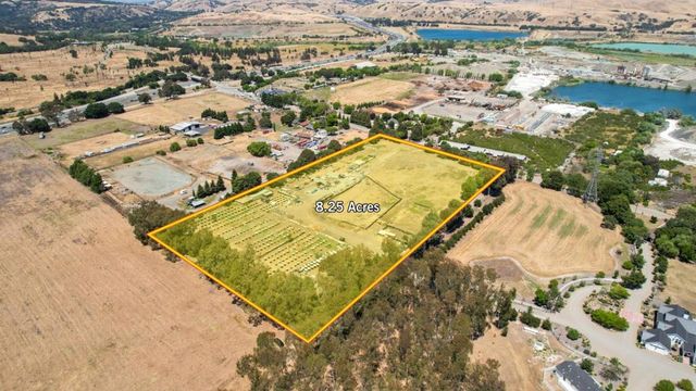 3313 Andrade Road, Sunol, CA 94586