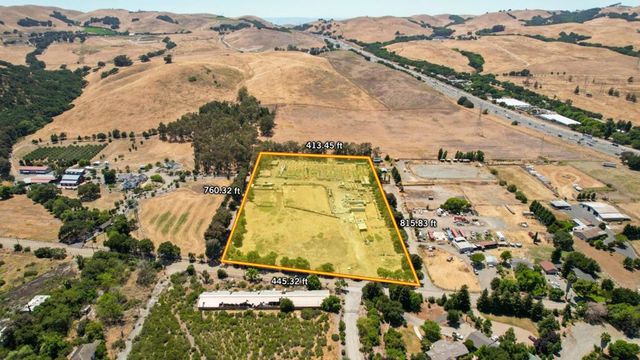 3313 Andrade Road, Sunol, CA 94586
