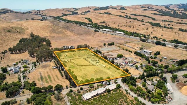 3313 Andrade Road, Sunol, CA 94586