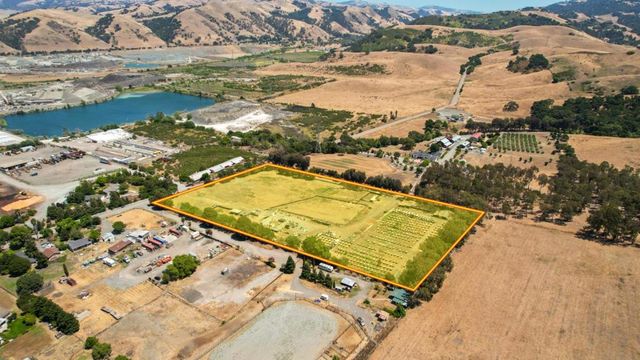 3313 Andrade Road, Sunol, CA 94586