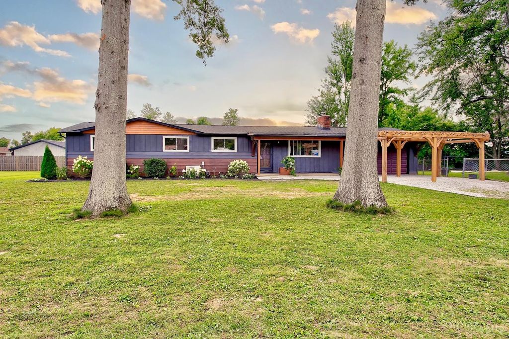 6697 Plum Street, Goshen Twp, OH 45122