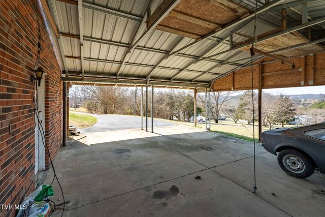 180 Huntland Road, Jonesborough, TN 37659