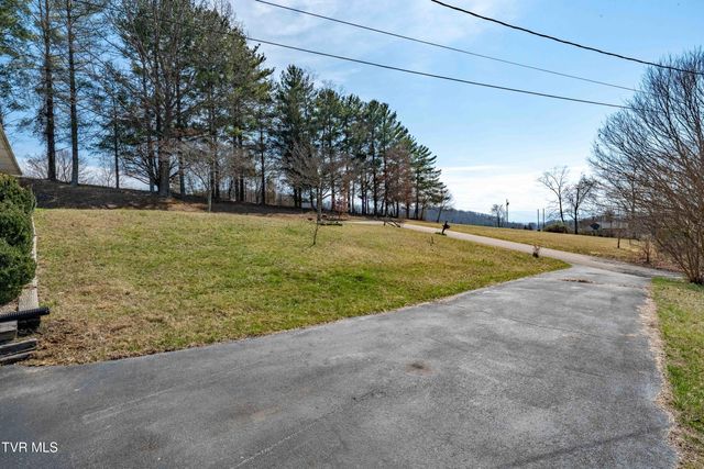 180 Huntland Road, Jonesborough, TN 37659
