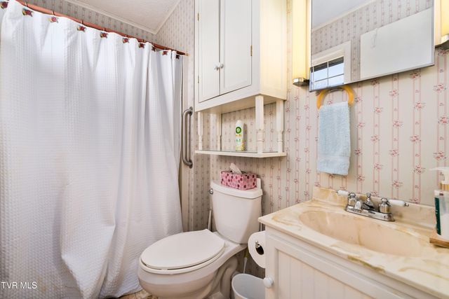 180 Huntland Road, Jonesborough, TN 37659