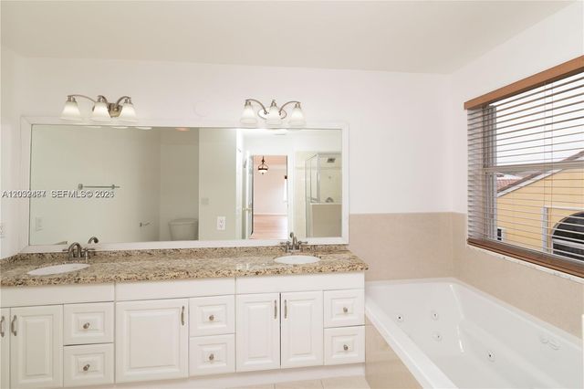 16236 NW 18th St, Pembroke Pines, FL 33028