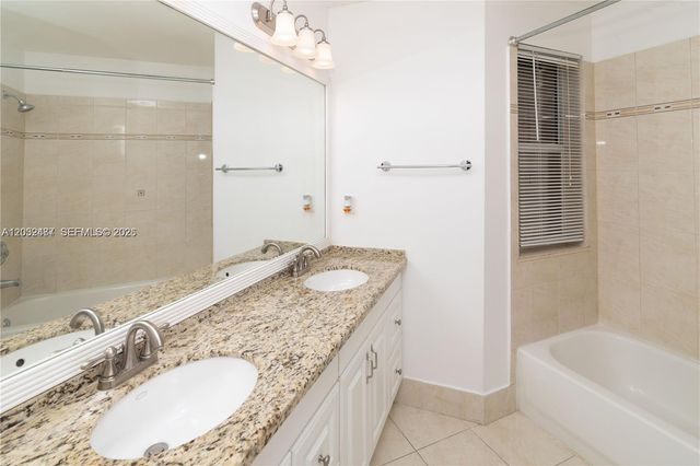16236 NW 18th St, Pembroke Pines, FL 33028