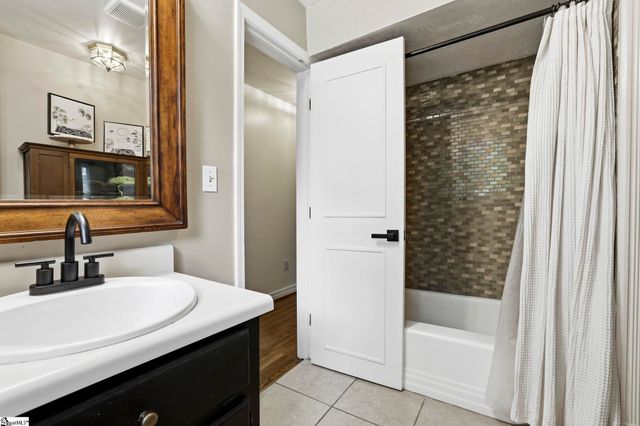 211 Grace Avenue, Easley, SC 29640