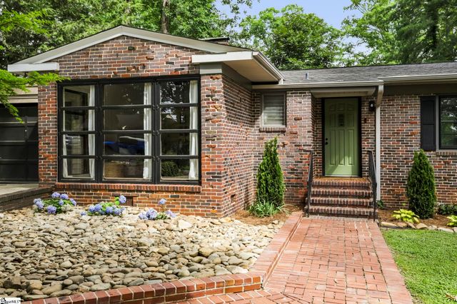211 Grace Avenue, Easley, SC 29640