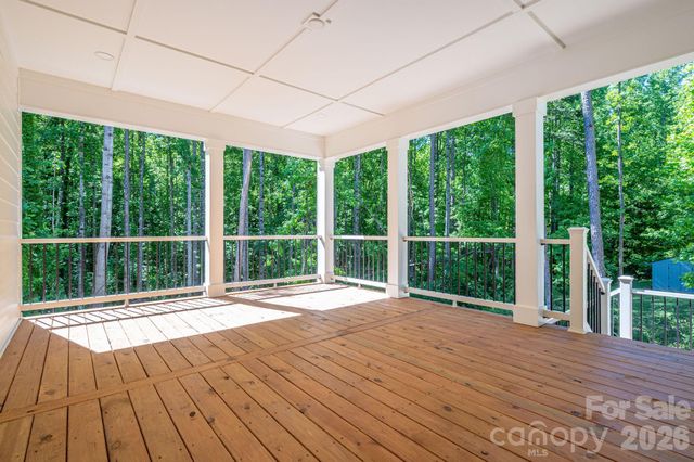 423 S Pinchback Avenue, Bessemer City, NC 28016