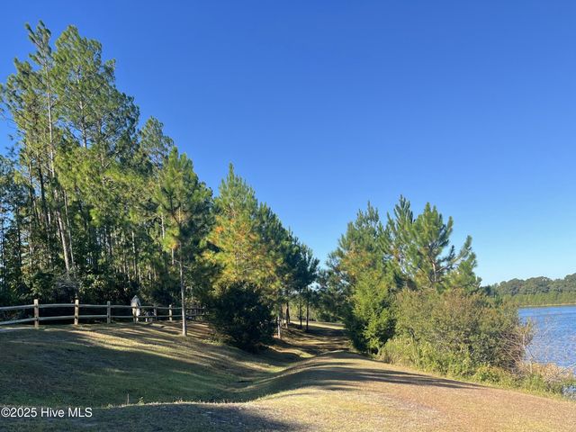 6105 Northshore Drive, Wilmington, NC 28411