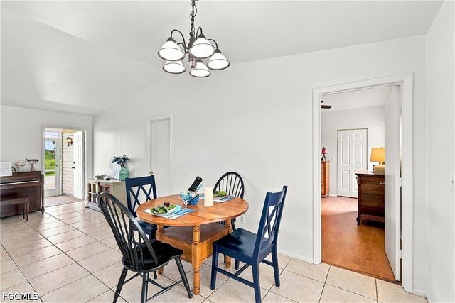 302 NW 5th TER, Cape Coral, FL 33993