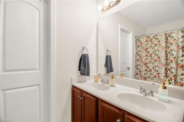 303 Caden Village Circle, Lexington, NC 27295