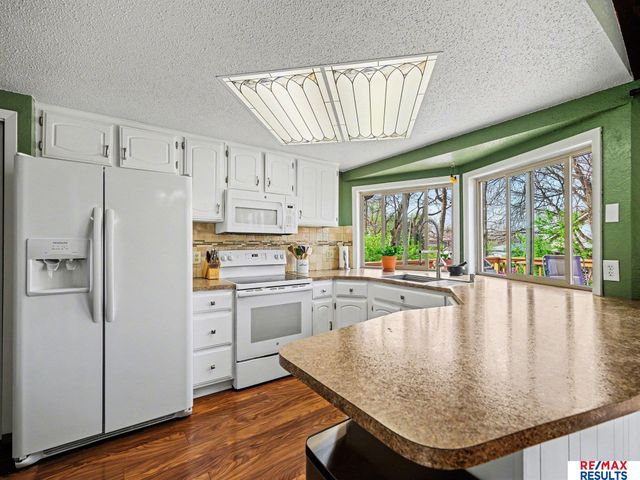 212 Merwood Street, Bellevue, NE 68005