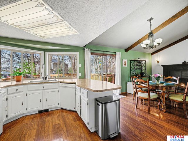 212 Merwood Street, Bellevue, NE 68005