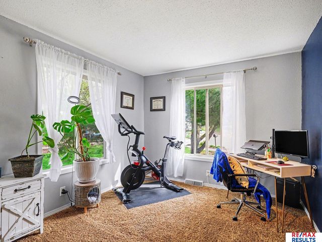 212 Merwood Street, Bellevue, NE 68005