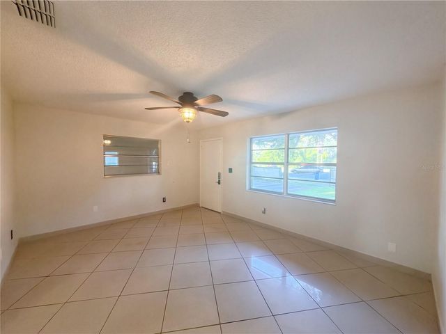 13732 21ST STREET, Dade City, FL 33525