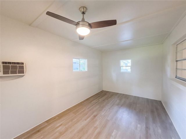13732 21ST STREET, Dade City, FL 33525