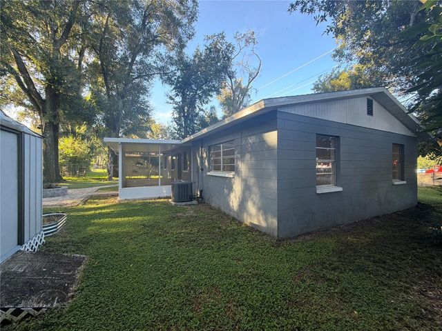 13732 21ST STREET, Dade City, FL 33525