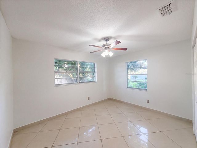 13732 21ST STREET, Dade City, FL 33525