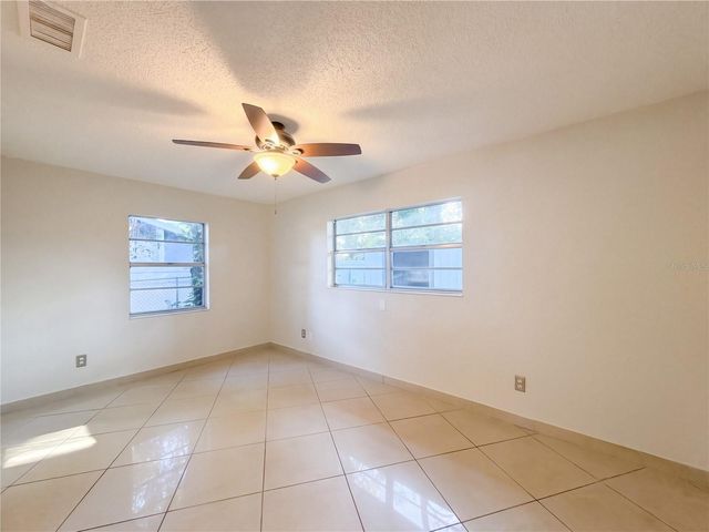 13732 21ST STREET, Dade City, FL 33525