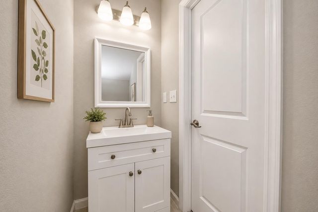 4011 Elmwood Street, Houston, TX 77051