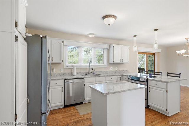 6541 Springfield Lane, Clarkston, MI 48346