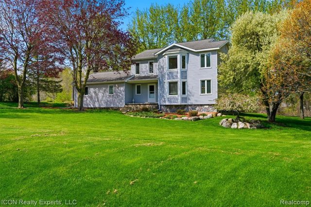 6541 Springfield Lane, Clarkston, MI 48346