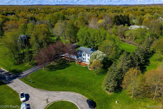 6541 Springfield Lane, Clarkston, MI 48346