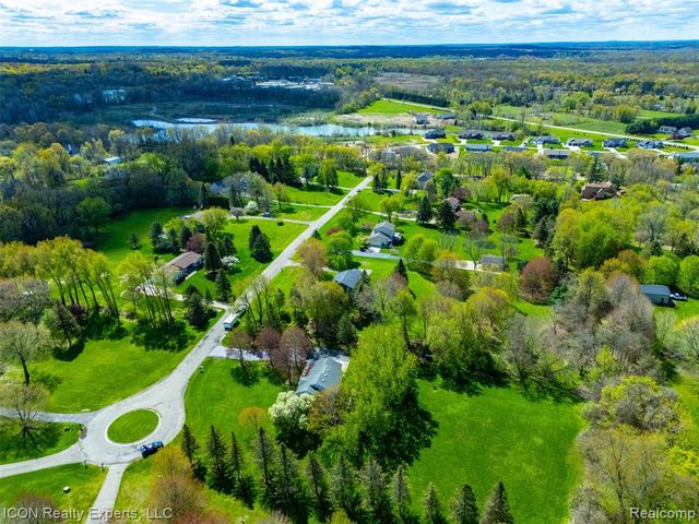 6541 Springfield Lane, Clarkston, MI 48346
