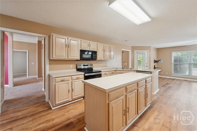 121 Summer Winds Drive, Savannah, GA 31410