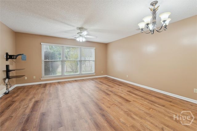 121 Summer Winds Drive, Savannah, GA 31410