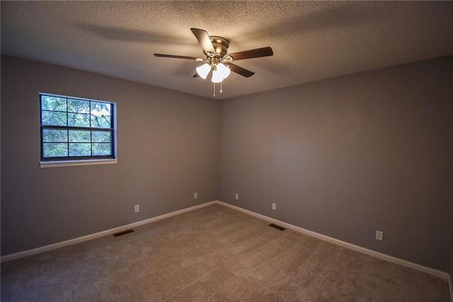 304 E 164th Terrace, Belton, MO 64012