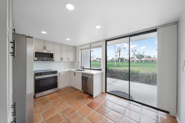 20 San Sebastian Drive, Rancho Mirage, CA 92270