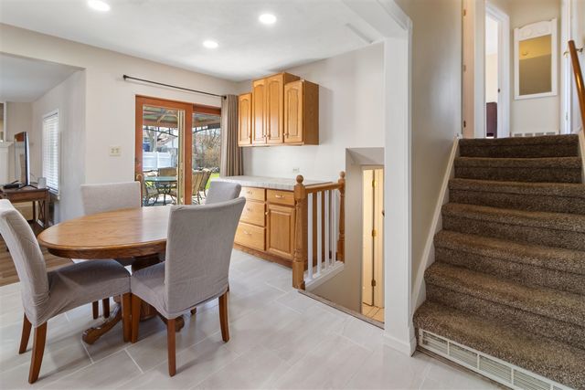 33112 Lynx Court, Westland, MI 48185